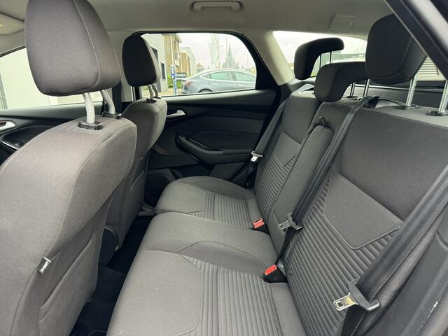 Ford FOCUS Wagon 1.0 Titanium *Navigatie*ECC