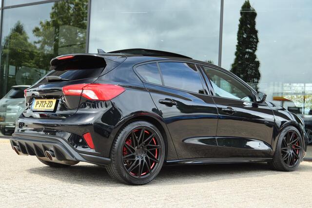 Ford FOCUS 1.5 ECOBOOST ST-LINE | PANO | CARPLAY | CAMERA | LED | WINTERPACK | LED | KEY-LESS