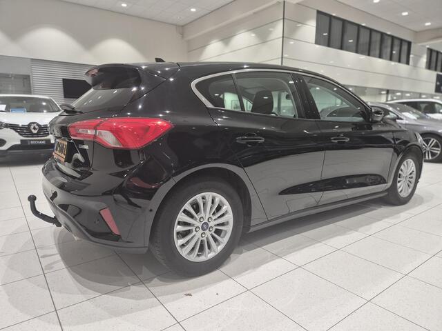 Ford FOCUS 1.0 EcoBoost Titanium Business | Trekhaak | Cruise Control | Keyless entry | Camera | PDC V+A | Apple/ Android auto |