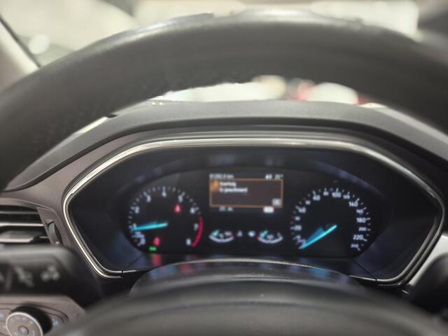 Ford FOCUS 1.0 EcoBoost Titanium Business | Trekhaak | Cruise Control | Keyless entry | Camera | PDC V+A | Apple/ Android auto |