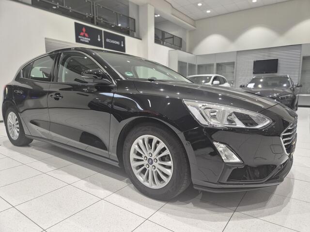 Ford FOCUS 1.0 EcoBoost Titanium Business | Trekhaak | Cruise Control | Keyless entry | Camera | PDC V+A | Apple/ Android auto |