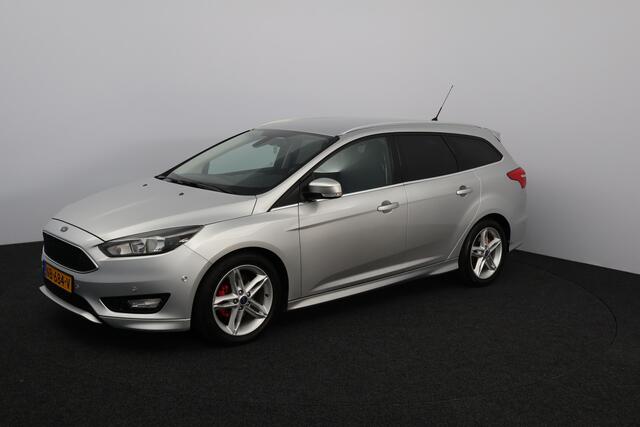 Ford FOCUS Wagon 1.0 Titanium /D-Riem Verv. 150.000KM! /Trekhaak! /Apple + Android /Voorruitverw. /Navi /Climat /Cruise /Elek. pakket /Bluetooth /17"LMV /Extra getint glas /PDC V+A /Mistlampen /LED Dagrijverl. /Dakrails.