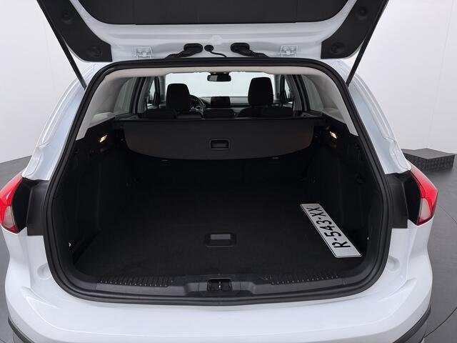 Ford FOCUS Wagon EcoBoost Active 125pk | Trekhaak | Winterpack | Camera | Adapt. cruise | Parkeersensoren V+A |