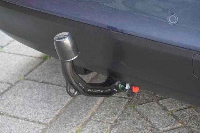Ford FOCUS 1.0 EcoB.125pk Hybrid Titanium X Bus./Comf.stoel/ Trekhaak/Camera.