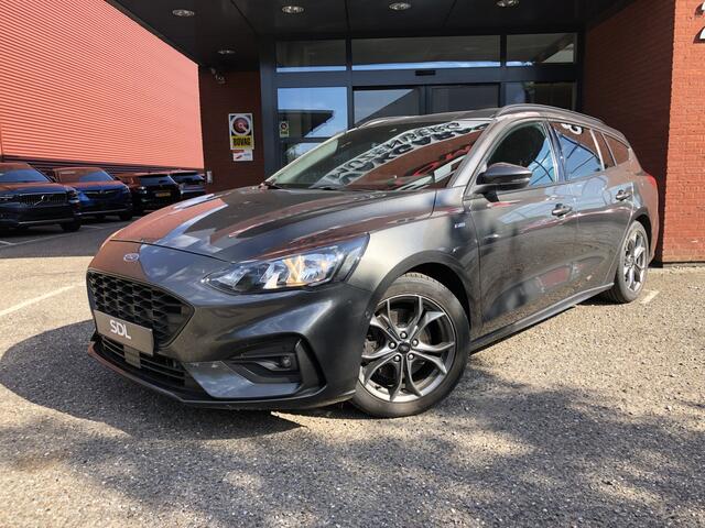 Ford FOCUS Wagon 1.5 EcoBoost ST Line // AFN. TREKHAAK // KEYLESS // WINTERPACK // CAMERA+SENSOREN // NAVI+CARPLAY //