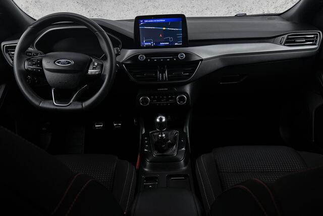Ford FOCUS 1.0 EcoBoost Hybrid ST Line | Camera | LED | Stoelverwarming