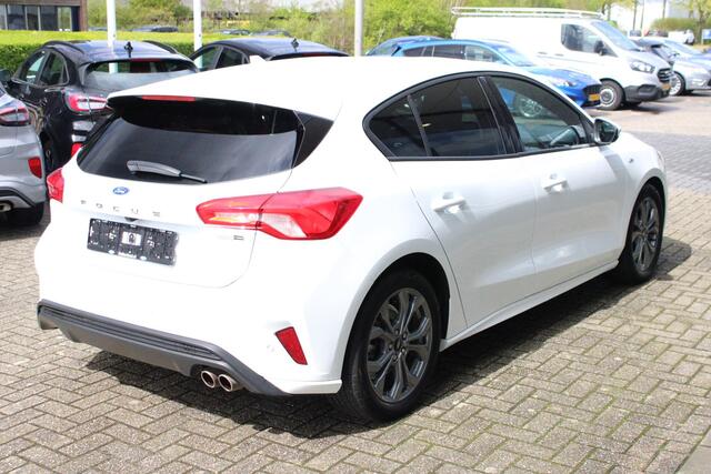 Ford FOCUS 1.0 EcoBoost Hybrid ST-Line 125 pk | Led Koplampen | Achteruitrij camera |SYNC 3 Navi | Apple Carplay/Android Auto |