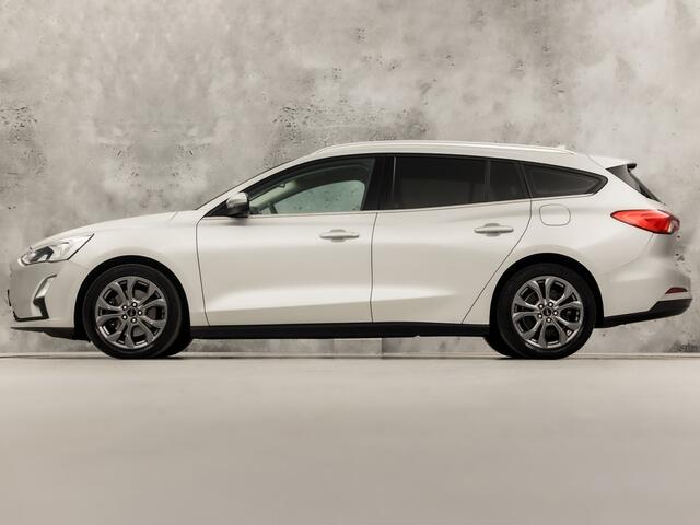 Ford FOCUS Wagon 1.0 EcoBoost Titanium (APPLE CARPLAY, GROOT NAVI, STUUR/STOELVERWARMING, KEYLESS, SPORTSTOELEN, GETINT GLAS, LM VELGEN, CRUISE, NIEUWSTAAT)