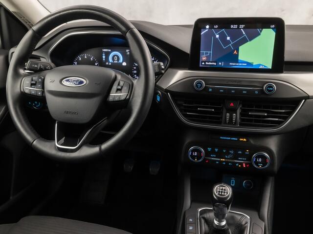 Ford FOCUS Wagon 1.0 EcoBoost Titanium (APPLE CARPLAY, GROOT NAVI, STUUR/STOELVERWARMING, KEYLESS, SPORTSTOELEN, GETINT GLAS, LM VELGEN, CRUISE, NIEUWSTAAT)