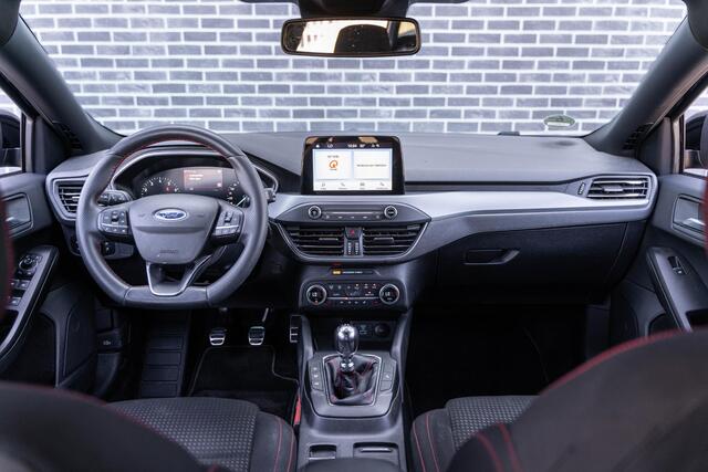 Ford FOCUS Wagon 1.0 EcoBoost Hybrid ST Line