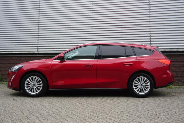 Ford FOCUS Wagon 1.0 EcoB. Hybrid Titanium X /Nwe All-Season banden /Trekhaak/WinterPack.