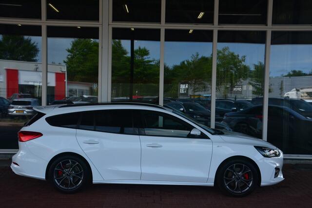 Ford FOCUS Wagon 1.5 EcoBlue ST Line X Business Nederlandse auto 111018 NAP ST Line met oa camera navigatie systeem parkeerhulp virtuele cockpit lmv origineel key less trekhaak afneembaar dakrail sportbekleding