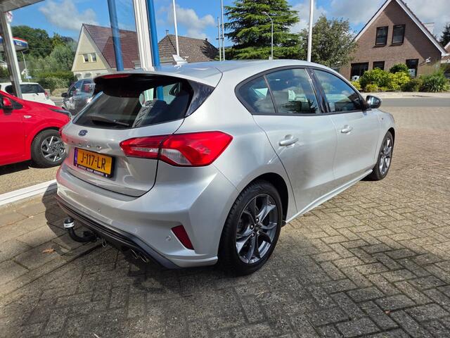 Ford FOCUS 1.0 EcoBoost ST Line Business