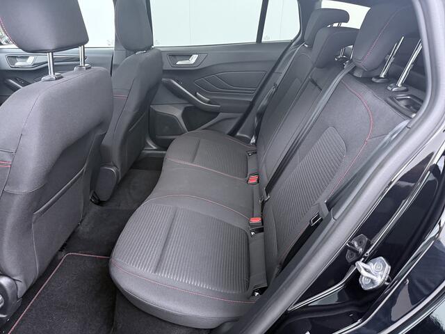 Ford FOCUS Wagon ST-Line X EcoBoost Hybrid 155 pk I Pano | Winter Pack | Head up Display | Adapt. cruise | B&O | Fabr. Gar. t/m 10-2029 | Camera |