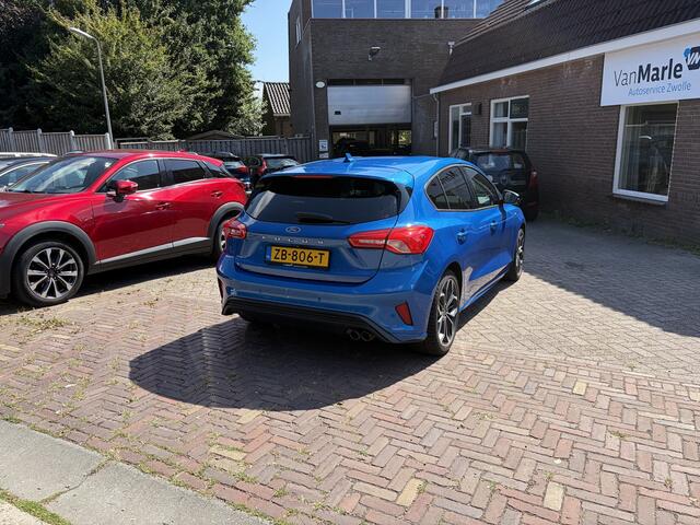 Ford FOCUS 1.5 EcoBoost ST Line Business 181PK TREKHAAK B&O WINTER PACK
