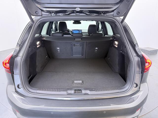 Ford FOCUS Wagon EcoBoost Hybrid 155 pk ST-Line | Winter Pack | AGR-Stoel | Adapt. cruise | El. a. klep | Bliss | Matrix LED | Groot scherm | 4 seiz. banden |