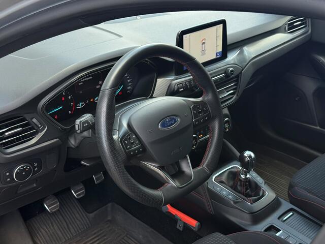Ford FOCUS 125pk EcoBoost ST Line Business | Winterpack | Trekhaak | Adapt. cruise | B&O | 100% dealeronderhouden |
