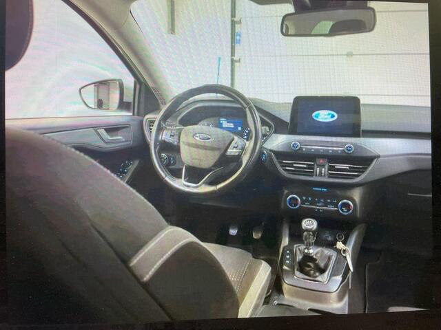 Ford FOCUS Wagon 1.0 EBH Connected TREKHAAK / CARPLAY / ANDROID / NAVIGATIE / CLIMA / CRUISE