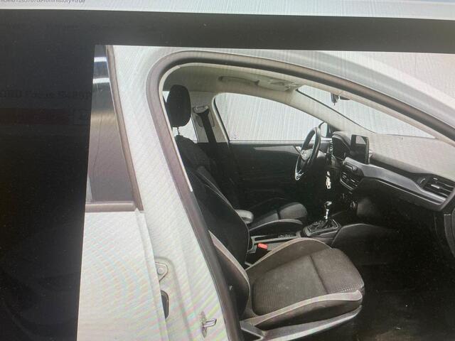 Ford FOCUS Wagon 1.0 EBH Connected TREKHAAK / CARPLAY / ANDROID / NAVIGATIE / CLIMA / CRUISE