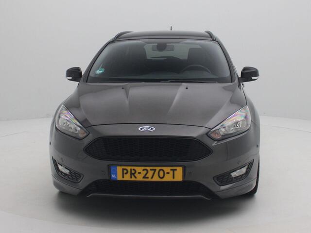 Ford FOCUS Wagon 1.5 ST-Line 182 | Trekhaak | Navigatie | Parkeersensoren | Camera