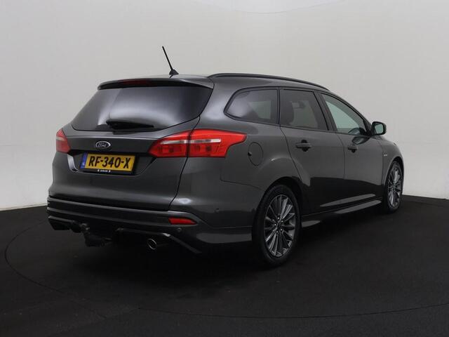 Ford FOCUS Wagon 1.5 ST-Line 150pk Trekhaak/Nav/Vooruitverw/Ecc/ Carplay