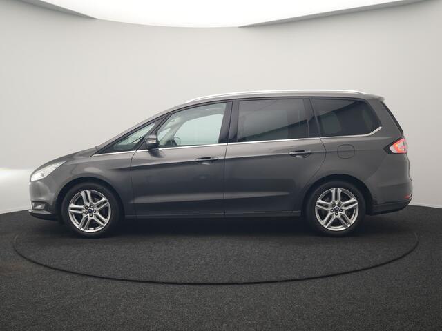 Ford GALAXY 2.0 Titanium Automaat 7 Persoons 241pk Dealer O.H. | Panodak | Adaptive Cruise | Camera | Alcantara Sportstoelen Memory & Verwarmd | Stuur Verwarmd | Apple Carplay | LED Koplampen | Navigatie |