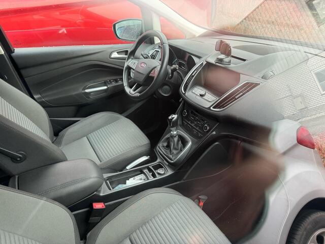 Ford GRAND C-MAX 1.0 Titanium 125pk | Trekhaak