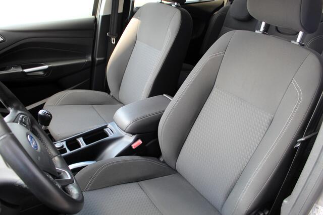 Ford GRAND C-MAX 1.0 Titanium 7p. I TREKHAAK I CLIMA. I APPLE CAR. I CRUISE I PDC I