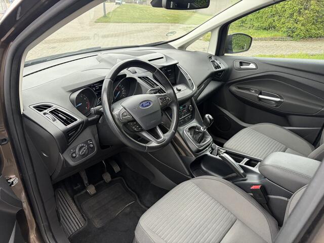 Ford GRAND C-MAX BJR 2017 1.0 126 PK Titanium STOEL-STUURVERWARMING | NAVI | CLIMA | CRUISE | PARKEERHULP | SCHUIFDEUREN