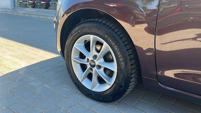 Ford KA 1.2 Titanium X start/stop | voorstoelen verwarmd | verwarmde voorruit | parkeersensor achter