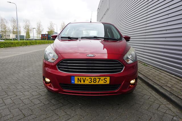 Ford KA Ka+ 1.2 Trend Ultimate Airco / Cruise / Parkeers. / BT / Trekhaak / Lm velgen / NAP