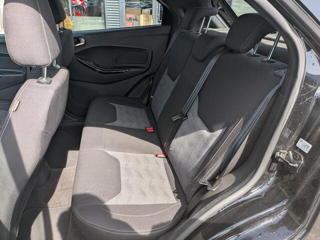 Ford KA Ka+ 1.2 Trend Ultimate | Airco | PDC | SYNC | AllSeasons |