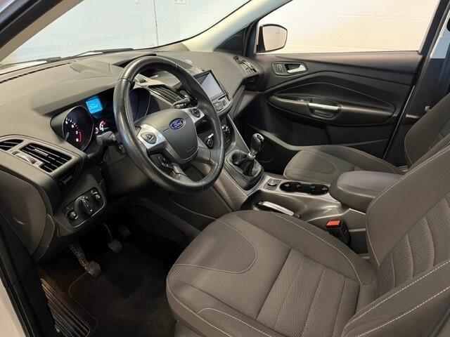 Ford KUGA 1.5 Ecoboost Titanium ( Trekhaak / Apple Carplay / Android / Sen