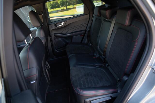 Ford KUGA 2.5 PHEV ST-Line X , Adap. cruise, Keyless entry,