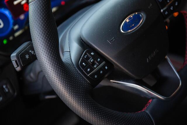 Ford KUGA 2.5 PHEV ST-Line X , Adap. cruise, Keyless entry,