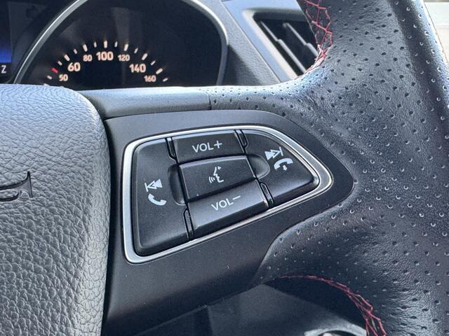 Ford KUGA 1.5 EcoBoost ST Line Trekhaak/Apple Carplay.