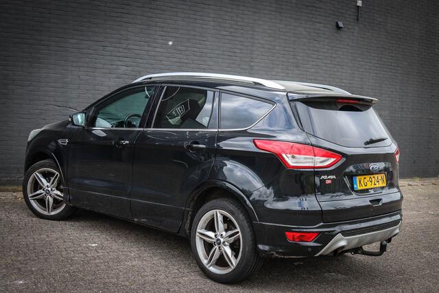 Ford KUGA 1.5 Titanium Styling Pack Net binnen; wordt nog klaargemaakt