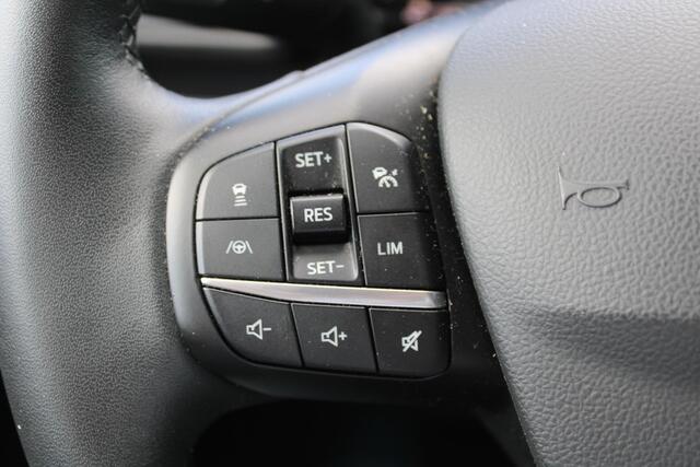 Ford KUGA 2.5 PHEV Titanium | Adaptieve Cruise Control | 18 Inch Lichtmetalen Velgen | Climate Control | PDC V +A | BLIS |