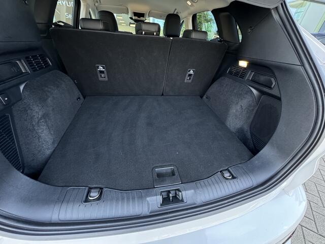 Ford KUGA 2.5 PHEV Vignale | Trekhaak |
