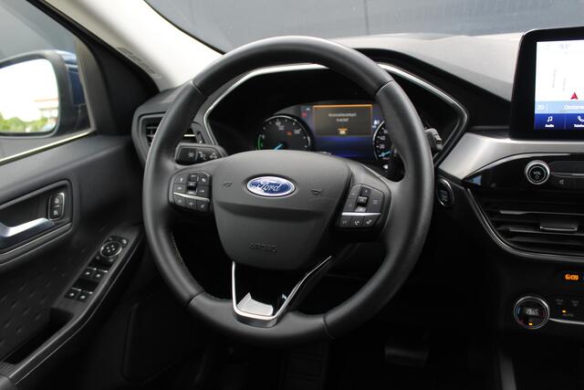 Ford KUGA 2.5 PHEV Titanium X | Incl. 12 maanden garantie | Cruise control | Head-up display | Dodehoek detectie | Elektrisch bedienbare achterklep | Licht metalen velgen | Airco | Parkeersensoren voor/achter | Parkeercamera voor/achter