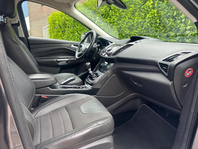 Ford KUGA 1.5 EcoBoost Titanium Climate C, Cruise C, Navigatie, Camera!!!!