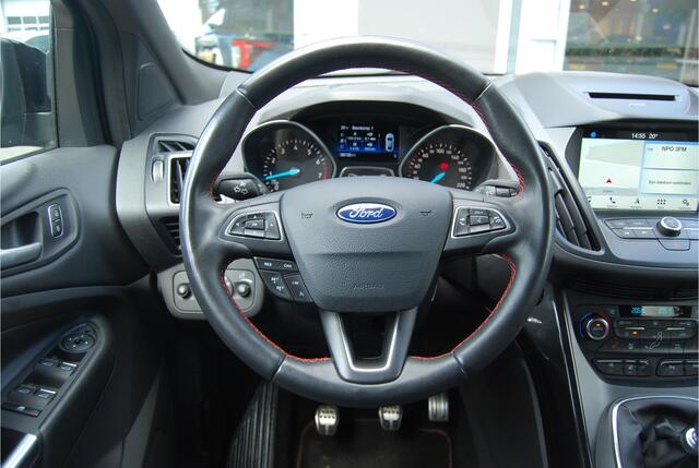 Ford KUGA 1.5 EcoBoost 150PK ST Line | XENON | TREKHAAK | 19" VELGEN | STOEL-STUUR VERWARMING