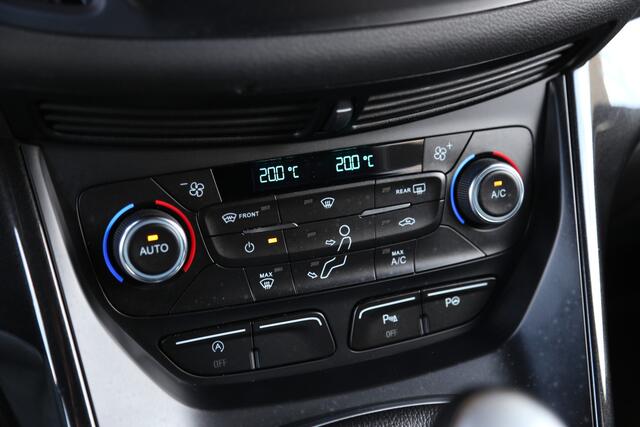 Ford KUGA 1.5 EcoBoost ST Line Navi Xenon