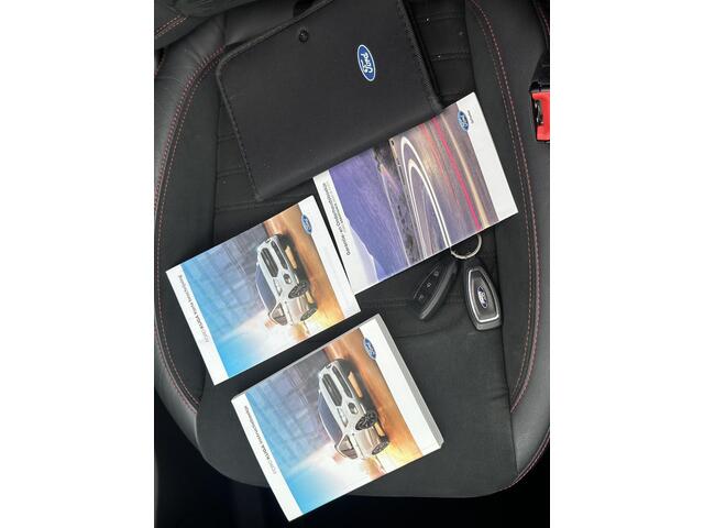 Ford KUGA 1.5 EcoBoost ST Line