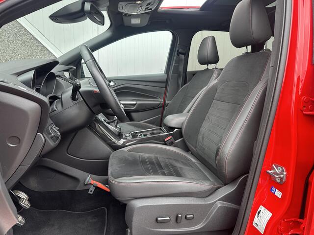 Ford KUGA 1.5 EcoBoost ST Line