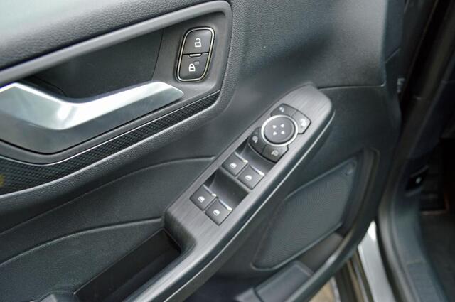 Ford KUGA 2.5 PHEV hybride 165 kw ST-line Navi, winterpack, rijders assist, camera, afn.trekhaak, head up.