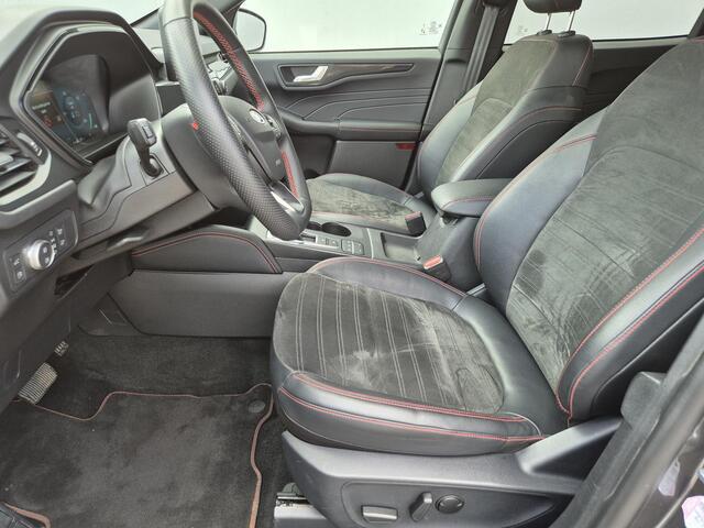 Ford KUGA 2.5 PHEV Plug-in ST-Line X Automaat / Technology Pack / HUD / Trekgewicht 1500 kg / Stuur- en Stoelverwarming / Apple Carplay Android Auto / Climate control / Elektrische achterklep /