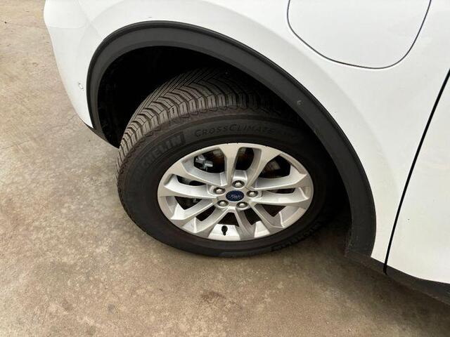Ford KUGA 2.5 PHEV Titanium 225pk | Driver Assistance Pack | Winterpack | Wegklapbare Trekhaak | All Season Michelin Cross Climate | 1.500kg Trekgewicht