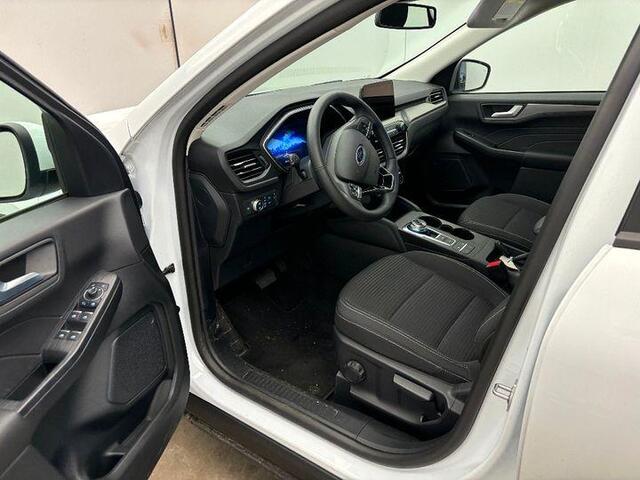 Ford KUGA 2.5 PHEV Titanium 225pk | Driver Assistance Pack | Winterpack | Wegklapbare Trekhaak | All Season Michelin Cross Climate | 1.500kg Trekgewicht