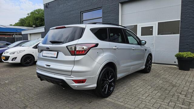 Ford KUGA 1.5 EcoBoost ST Line 4WD | 19" | WINTERPAKKET | NIEUWSTAAT | DEALER ONDERHOUDEN